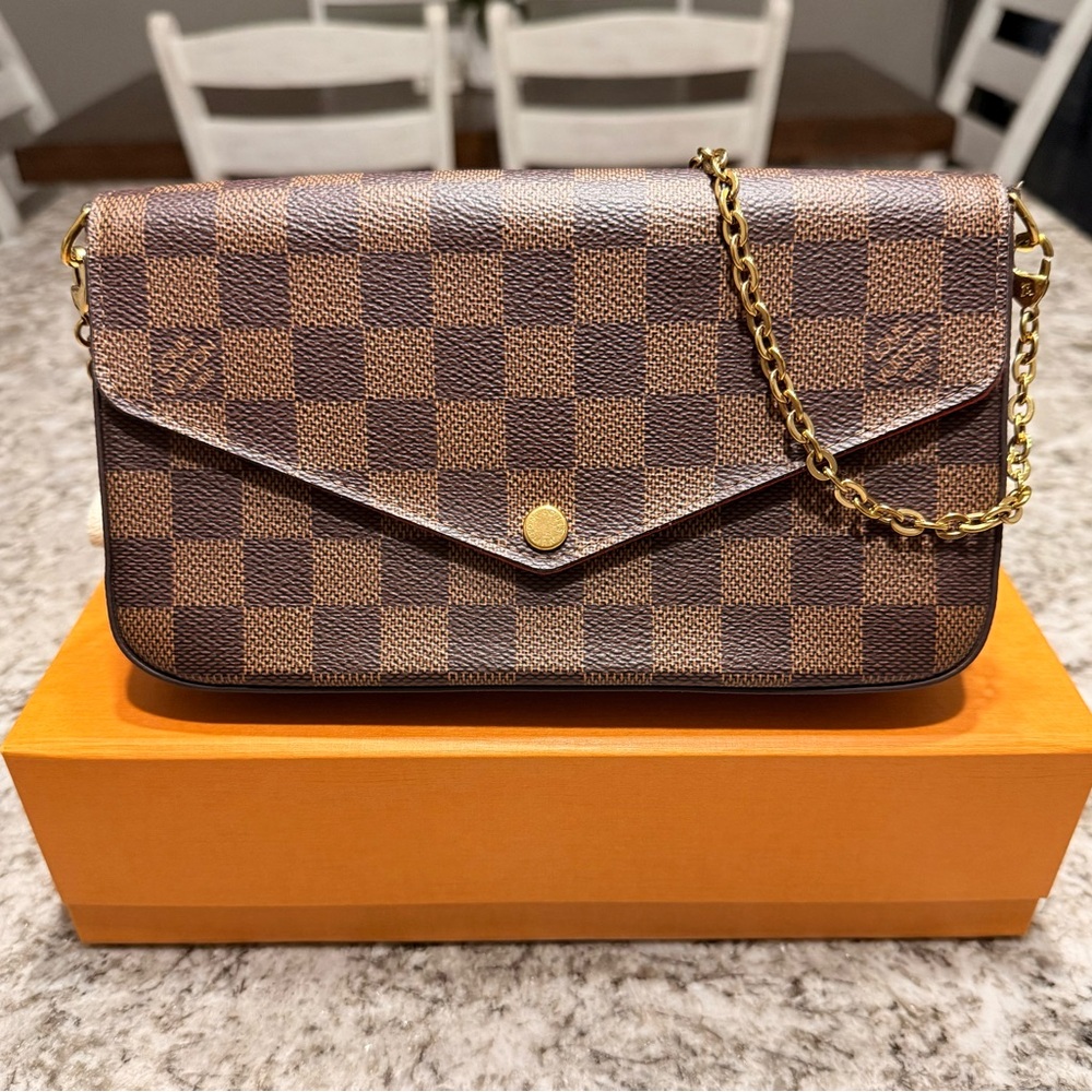 Louis Vuitton Felicie Pochette Damier Ebene